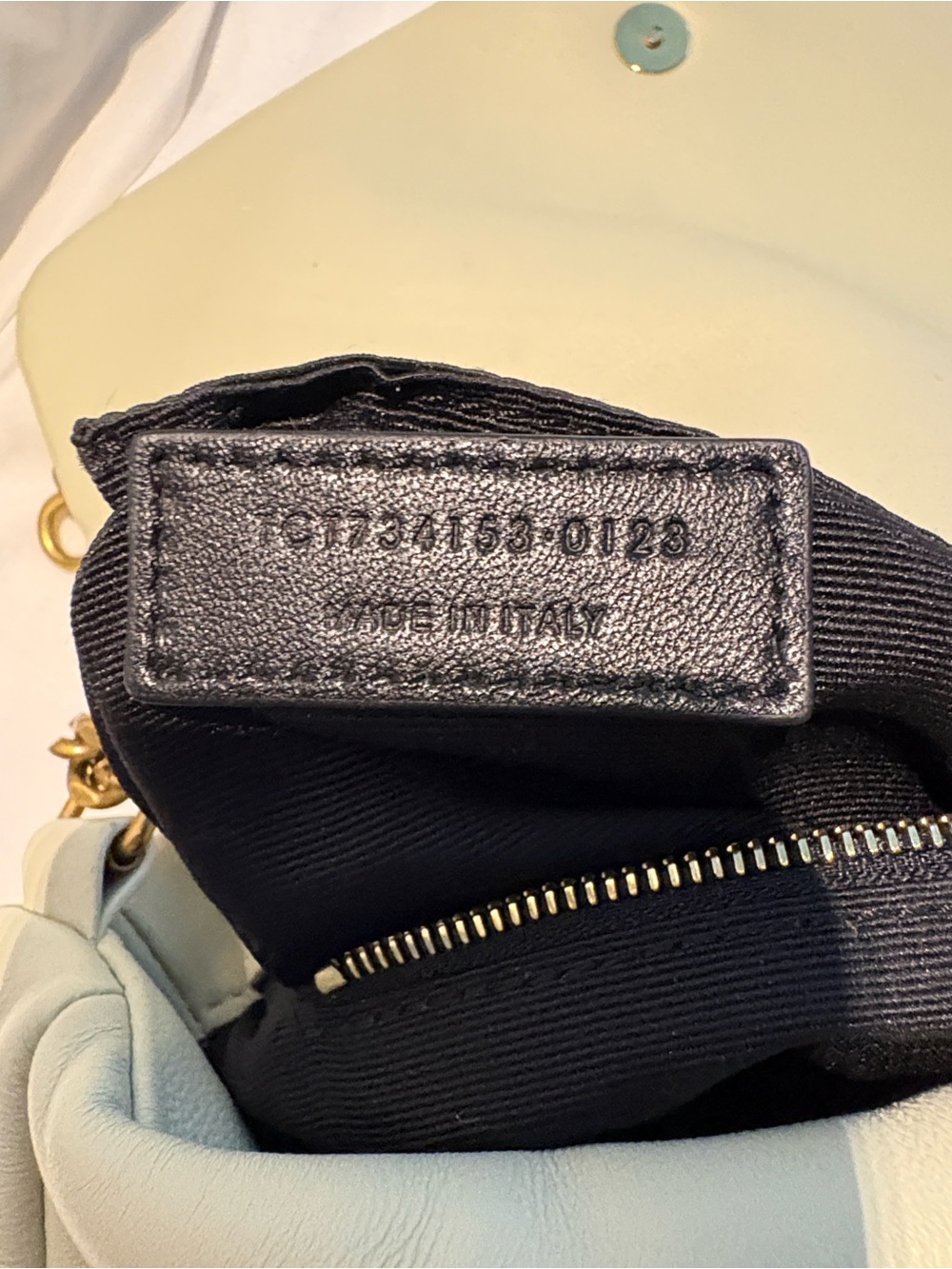 Authentic Saint Laurent Cream LouLou Soft Chain Shoulder Bag - Picture 2 of 4